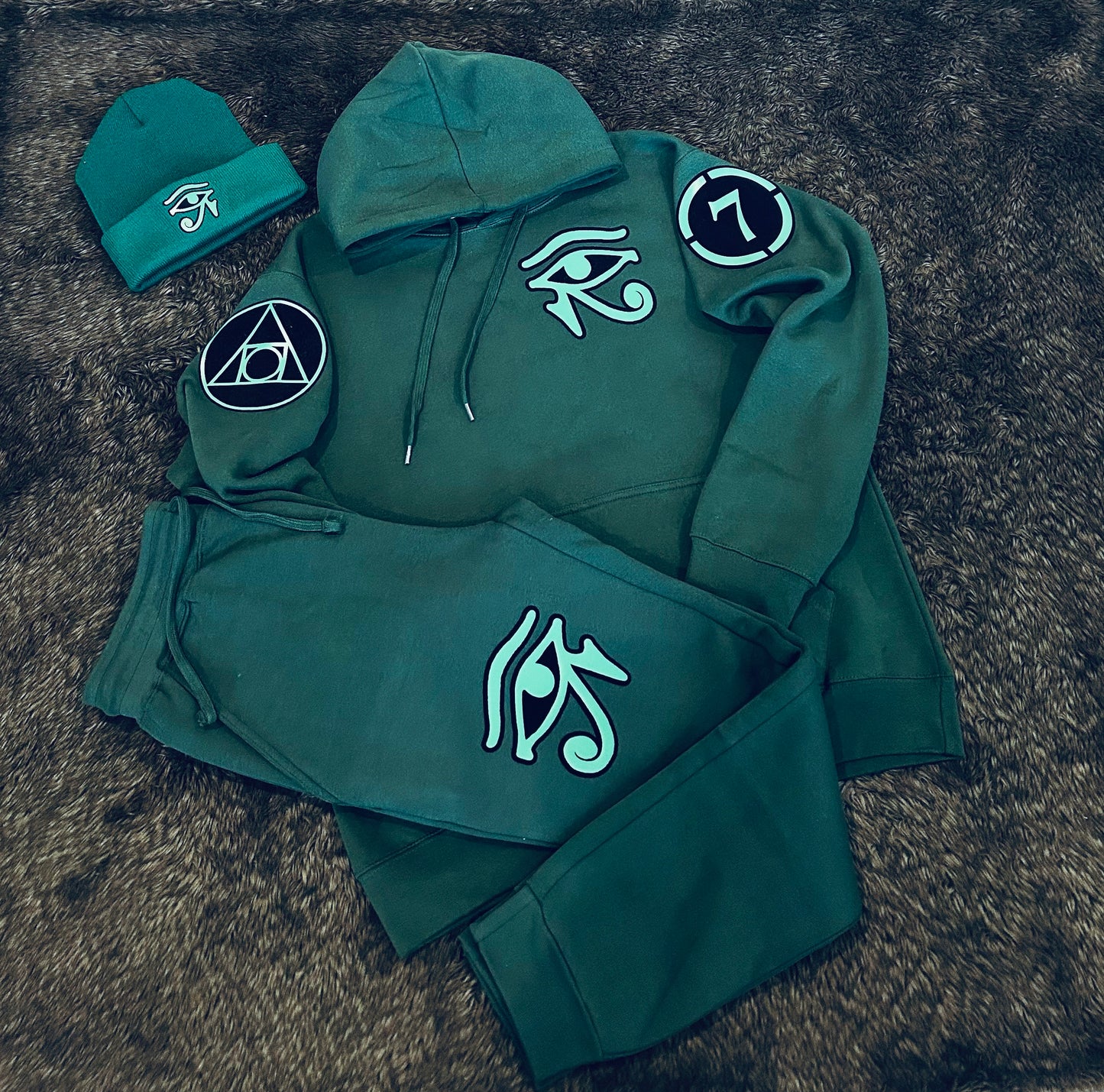 Eye of Ra sweat suit set in Hunter green